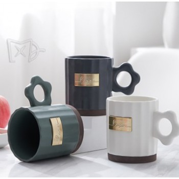 Чашка Limited Edition Love Tea